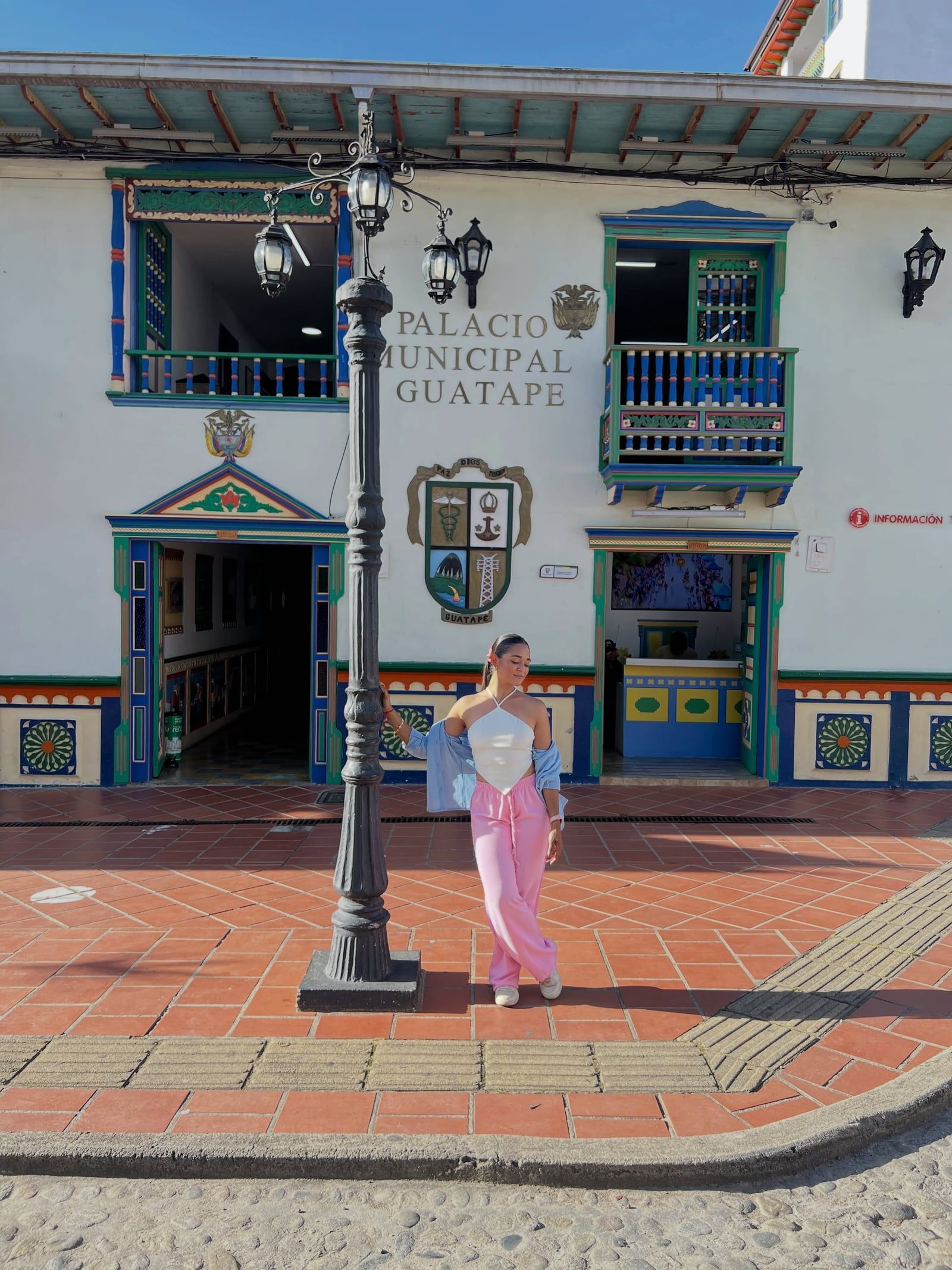 Guatape tour visitor photo